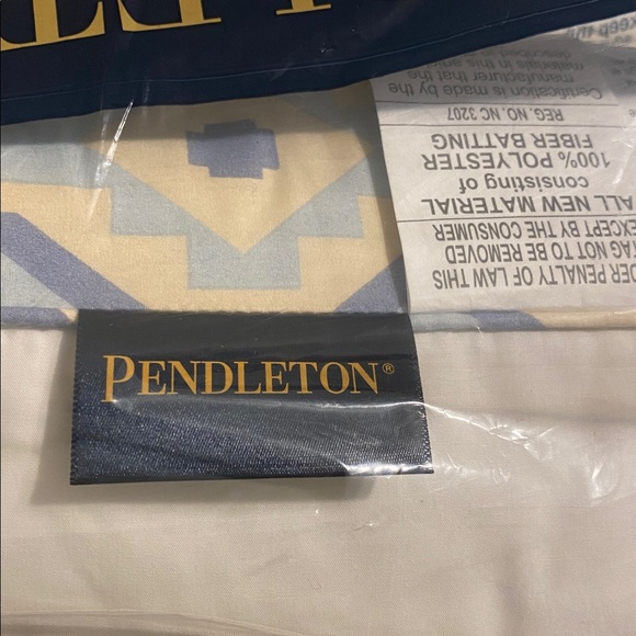Pendleton Wool & Cotton Pillow - White and Cream, includes 2 pillows - Picture 3 of 5